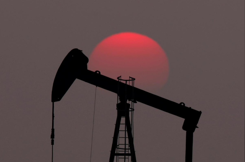 Giá dầu dứt chuỗi tăng 3 phiên liên tiếp, vẫn sát đỉnh gần 5 tháng